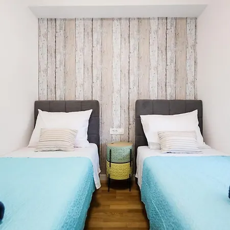 Apartament Iva *