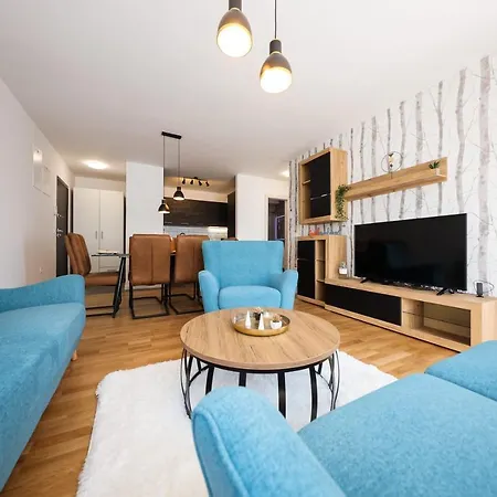 Iva Apartament *